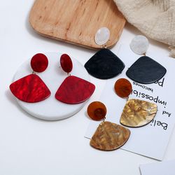 Tendance acrylique exagérée Stud boucles d'oreilles Triangle géométrique pendentif boucles d'oreilles Vintage Bijoux - Newchic - Modalova