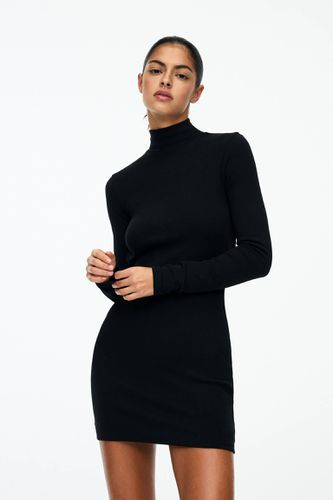 Robe Courte Dos Nu - Pull&Bear - Modalova