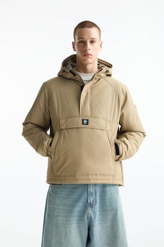 Veste Anorak Avec Écusson - Pull&Bear - Modalova