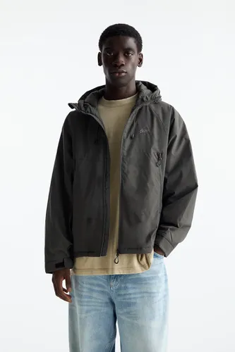 Veste Imperméable Légère À Capuche - Pull&Bear - Modalova