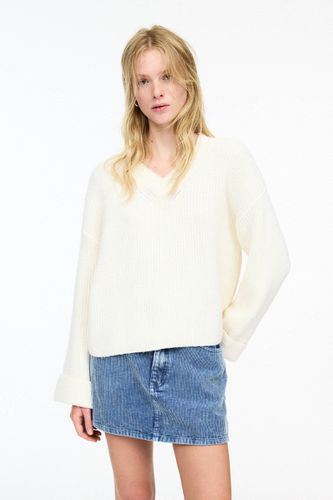 Pull À Côtes Perlées - Pull&Bear - Modalova