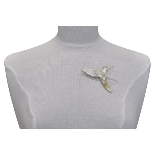Broche Colibri en Corne Modèle 2 - LES POULETTES BIJOUX - Modalova