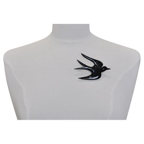 Broche Hirondelle en Corne Modèle 2 - LES POULETTES BIJOUX - Modalova