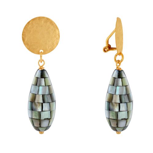 Boucles d'Oreilles Clips Laiton Doré Pastille Brossée et Goutte de Nacre Facettée - LES POULETTES BIJOUX - Modalova