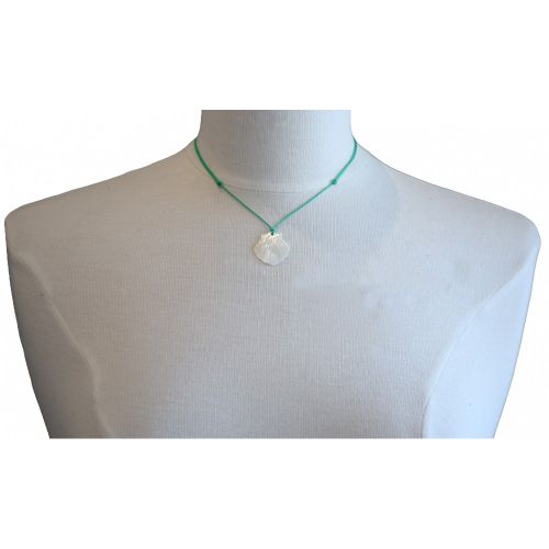 Collier Lien Coquille St Jacques en Nacre - LES POULETTES BIJOUX - Modalova