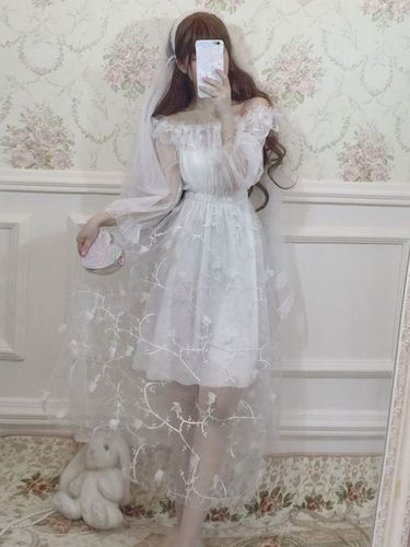 Robe Sweet Lolita OP Robe en une pice Lolita blanche fleurs en tulle et fleurs Dguisements Halloween - Milanoo - Modalova