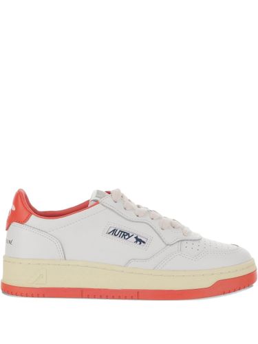 Medialist Low Sneakers - AUTRY X MAISON KITSUNE - Modalova