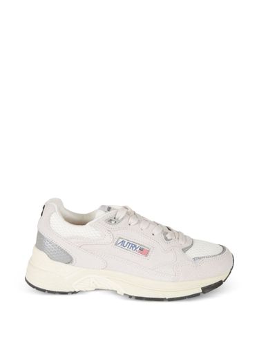 AUTRY Hyperway Low Sneakers - AUTRY - Modalova