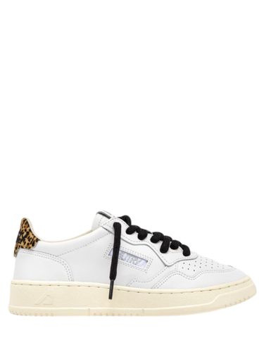 AUTRY Medalist Low Sneakers - AUTRY - Modalova