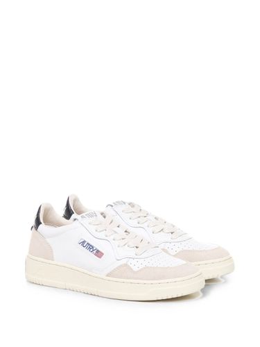 AUTRY Medalist Low Sneaker - AUTRY - Modalova