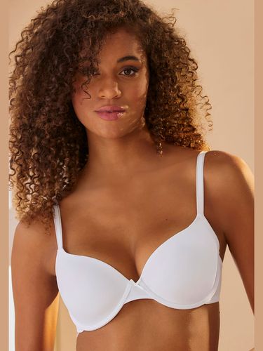 Notre meilleur article : soutien-gorge basique pour le quotidien, armatures et coques douces - LASCANA - Modalova