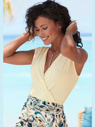 Débardeur encolure en v dégagée - LASCANA - Modalova