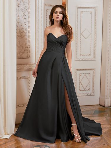 Robes de mariée loyales robe de mariée trapèze sans manches en tissu satiné - milanoo.com - Modalova