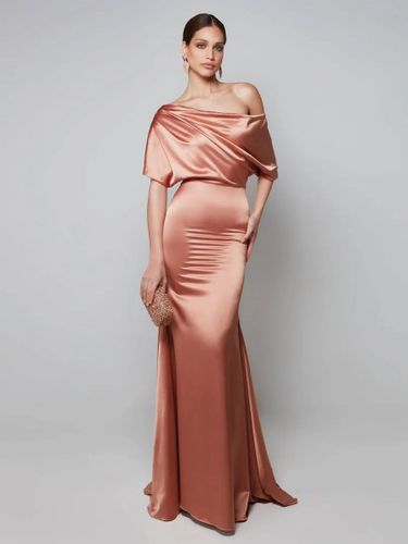 Robe de soirée pour mère de la mariée asymétrique épaule dénudée manches courtes robes d\'invitées trapèze pour mariage - milanoo.com - Modalova
