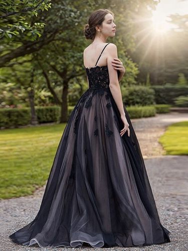 Robes de mariée fidèles silhouette de princesse sans manches en dentelle avec traîne robe de mariée - milanoo.com - Modalova