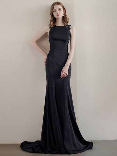 Robes de mariée sirène sans manches en dentelle crêpe extensible avec robe de mariée train - milanoo.com - Modalova