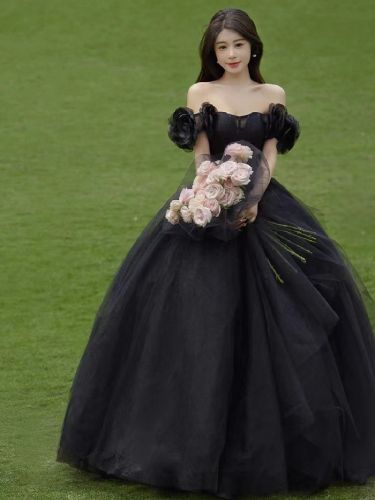 Robes de mariée gothiques princesse silhouette sans manches fleurs tulle longueur au sol robe de mariée - milanoo.com - Modalova