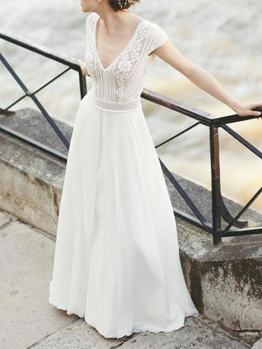 Robe de mariée simple; robe de mariée à la plage; mariage plage - milanoo.com - Modalova