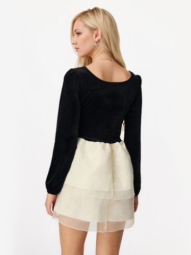 Robe courte contrastée avec nœud papillon manches longues col carré robe de fête d\'anniversaire superposée 2026 - milanoo.com - Modalova