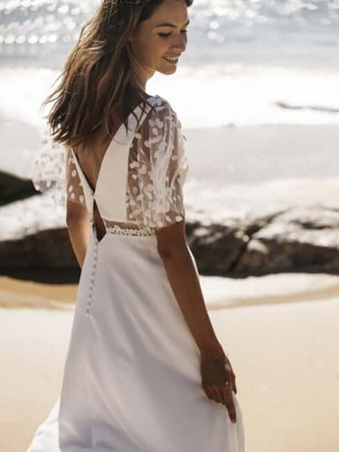 Robe de mariée simple en dentelle col en V manches courtes fente sur le devant robe de bal 30 cm - milanoo.com - Modalova
