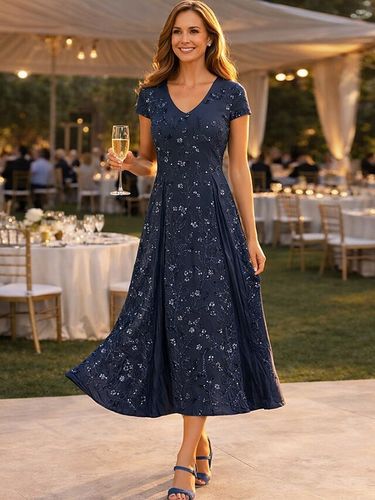Robe de soirée pour la mère de la mariée col en V manches 3/4 robe courte en dentelle longueur thé pour invitée de mariage - milanoo.com - Modalova