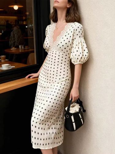 Robe blanche élégante mi-longue en dentelle à pois et col en V idéale pour une soirée romantique - milanoo.com - Modalova