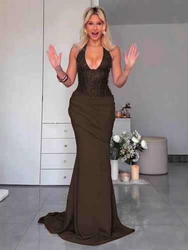 Robe de soirée sirène à col halter et sequins ornée d'une taille froncée collection 2026 - milanoo.com - Modalova