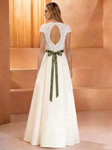 Robes de mariée vintage décolleté cœur manches courtes taille naturelle ceinture en dentelle robes traditionnelles pour la mariée - milanoo.com - Modalova