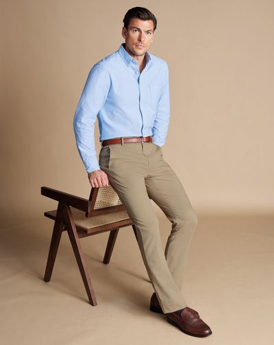 Chino Ultimate Sans Repassage - Taupe en par - Charles Tyrwhitt - Modalova