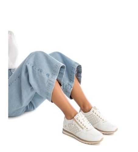BLANCO Baskets 142234 (37), Plat, Lacets, Casuel - XTI - Modalova