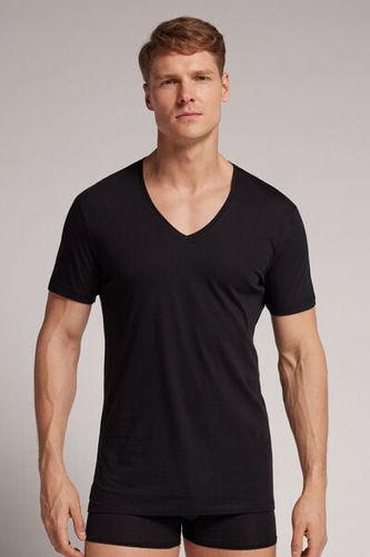 Extrafine Superior Cotton V-Neck T-Shirt Man - Intimissimi - Modalova