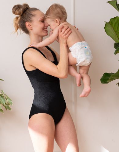 Maillot de bain post-accouchement à compression texturé | - Seraphine - Modalova