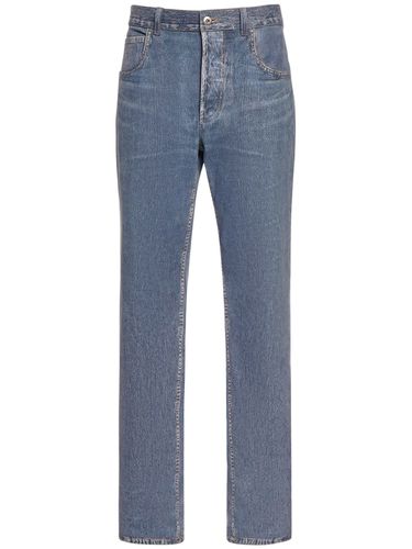 Pantalon En Cuir Imprimé Denim - BOTTEGA VENETA - Modalova