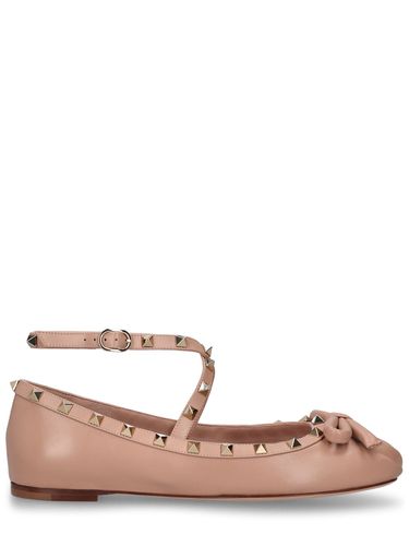 Sandales Plates En Cuir Rockstud - VALENTINO GARAVANI - Modalova