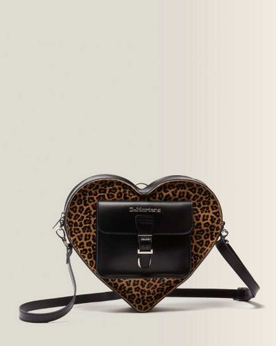 Sac en Forme De Caur en Hair-On Léopard Et Cuir Kiev en - Dr. martens - Modalova