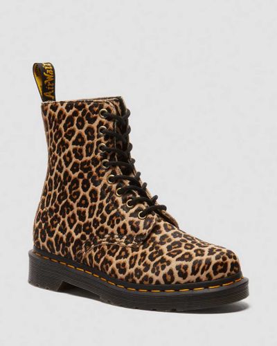 Boots 1460 en Cuir Léopard en , Taille: 38 - Dr. martens - Modalova