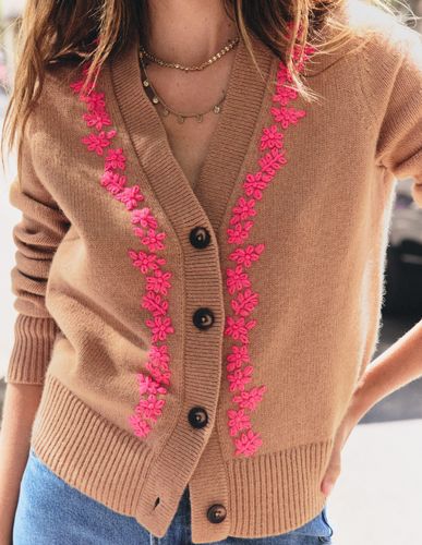S Gilet Ella brodé en maille en Taille TP - Boden - Modalova