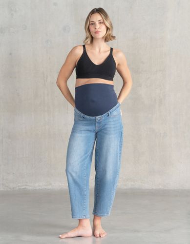 Jean de maternité coupe Barrel-Leg avec bandeau taille haute, sur le ventre - Seraphine - Modalova
