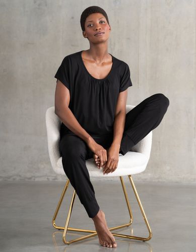 Ensemble 2 pièces loungewear de grossesse et d'allaitement manches courtes - Seraphine - Modalova