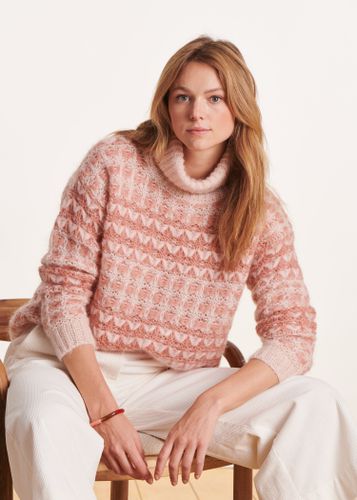 Pull rose en jacquard à col roulé - La Fée Maraboutée - Modalova