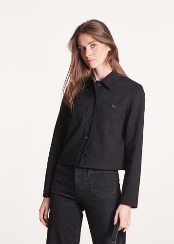 Veste courte et droite noire à col chemise - La Fée Maraboutée - Modalova