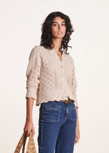 Gilet beige à col rond en maille chinée - La Fée Maraboutée - Modalova