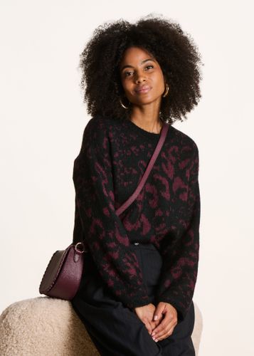 Pull noir motif jacquard léopard manches longues col rond - La Fée Maraboutée - Modalova
