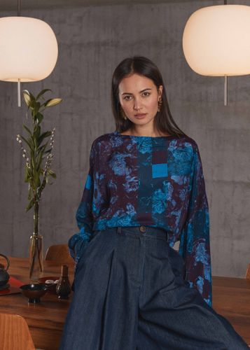 Top bleu et court à imprimé manches longues - La Fée Maraboutée - Modalova