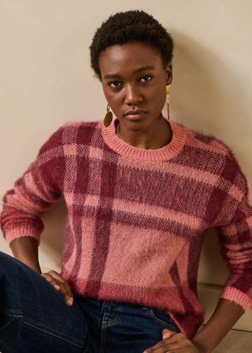Pull rose manches longues en jacquard col rond - La Fée Maraboutée - Modalova