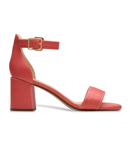 Til kvinder. 26181297 Ezoria Mae koralfarvede lædersandaler (36), 5-8 cm, Spænder, Casual, Party, Koralfarvet - Clarks - Modalova