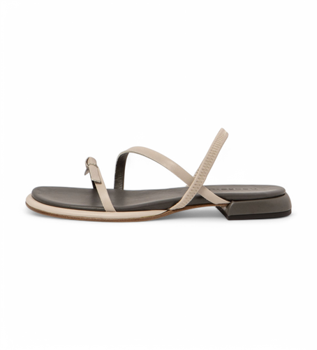 Til kvinder. 3315511XJ003_020 Sandaler i S3155 Valvin (36), Fast, Spænder, Casual - Neosens - Modalova