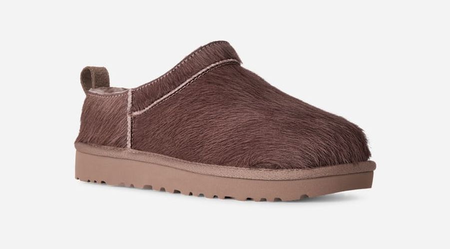 Classic Micro Calf Hair Boot in Brown, Taille 36 - Ugg - Modalova