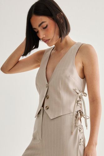 Pinstripe Tie Side Tailored Vest - 32 - Nasty Gal - Modalova