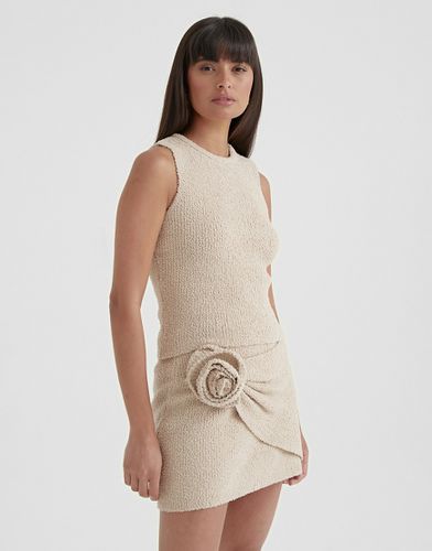 Mini-jupe d'ensemble en maille bouclée avec grosse fleur - Camel - 4Th & Reckless - Modalova